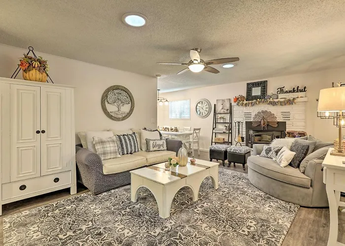 Renovated W/ Fire Pit In Munds Park! Dom wakacyjny Munds Park